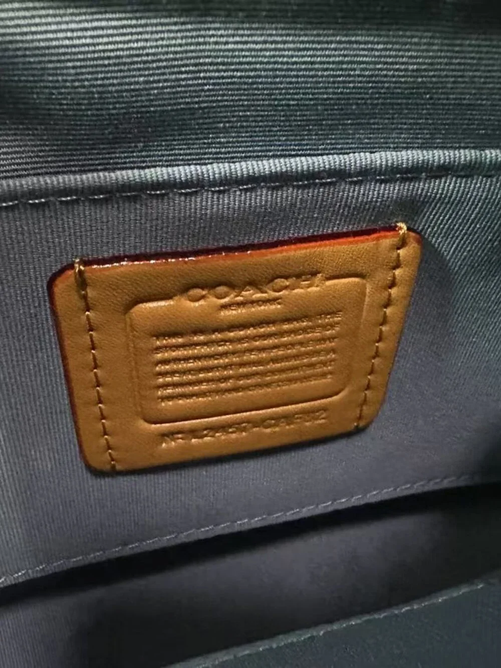 Teri Shoulder Bag In Signature Denim CAF82